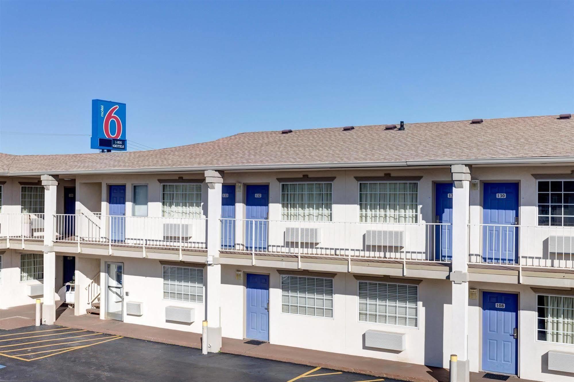 Americas Best Value Inn Bowling Green Exterior photo